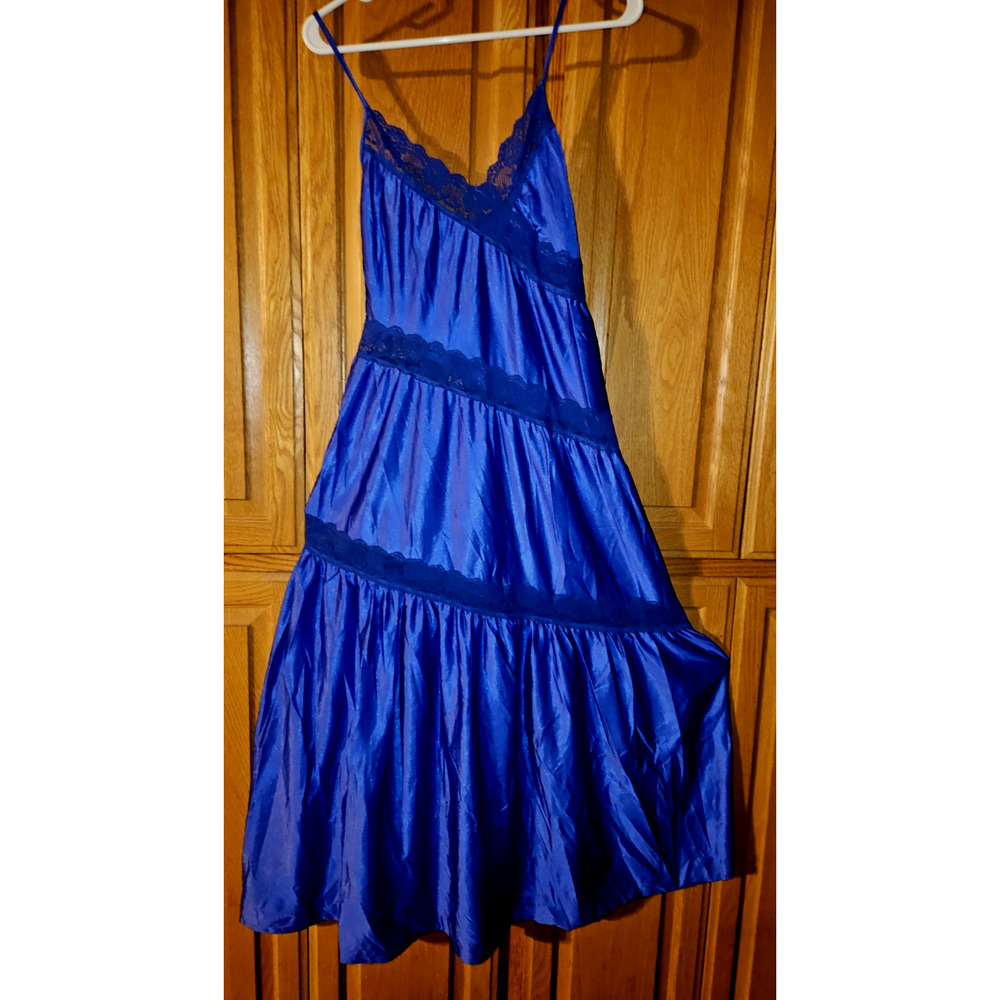 Vntg LADY CAMEO DALLAS LONG NYLON SPANDEX & LACE NIGHTGOWN, MED-LG-BUST 36-38